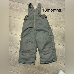 Size 18m gray bib snow pants